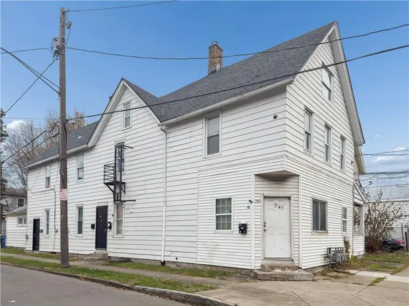 710-712 Jay St #3, Rochester, NY 14611