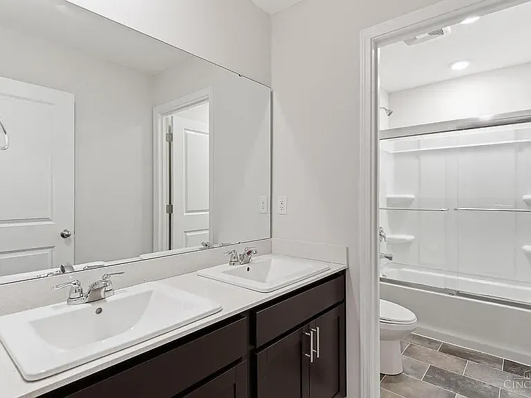 5049 Lakeview Dr — Photo 18