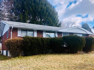 1121 E State St, Archbald, PA 18403