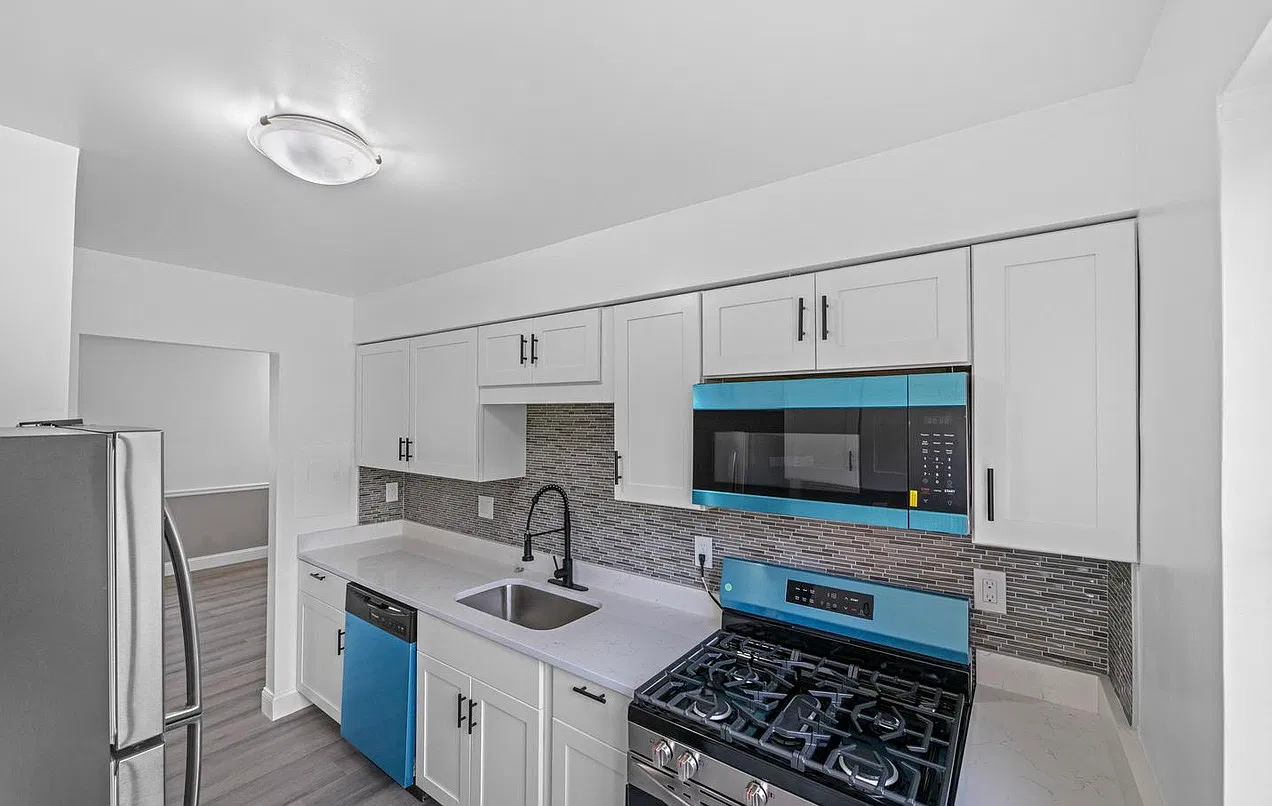 1 bed, 589 sqft, $1,300 — Photo 3