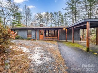 100 Sherwood Ridge Rd, Brevard, NC 28712