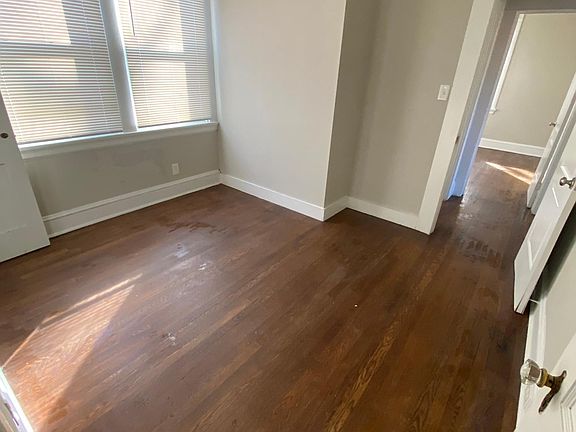 4th image of 601 E Brookland Park Blvd