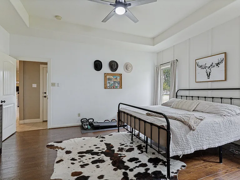 5584 Justine Pl — Photo 20