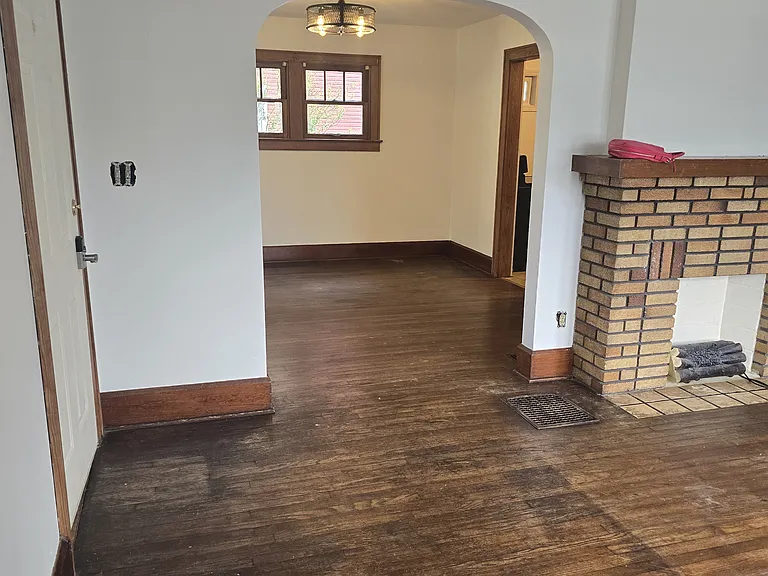 400-402 S Arlington Ave #400 — Photo 9