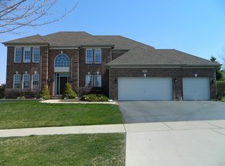 2600 Oak Dr, Dundee, IL 60118