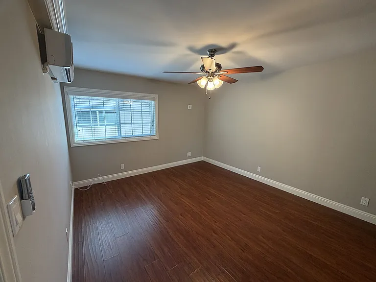 156 E Highland Ave — Photo 9