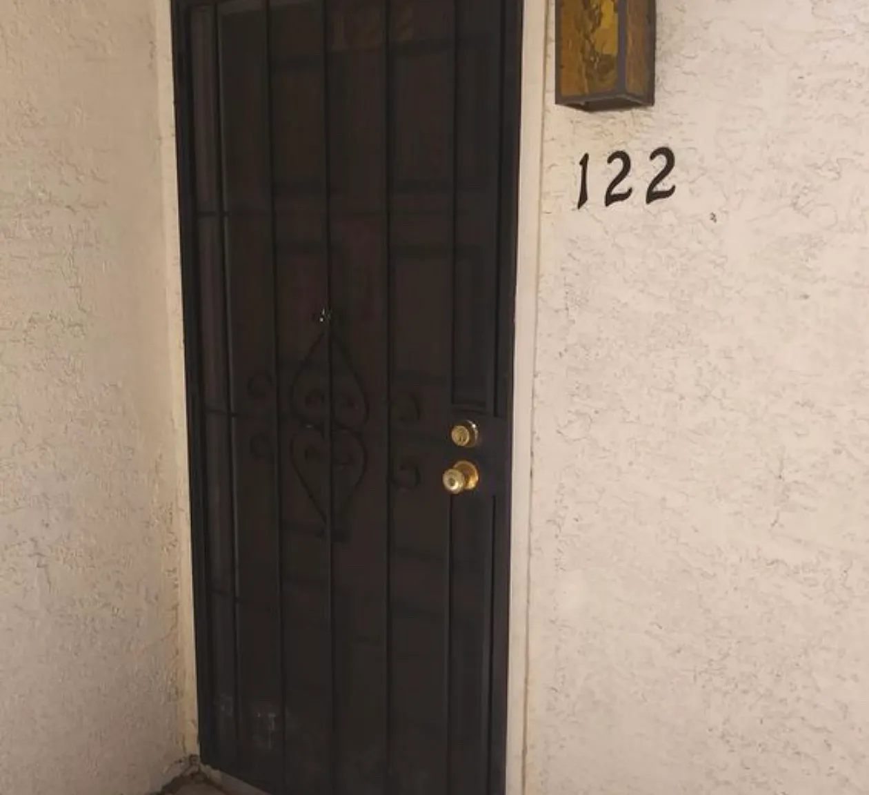 3119 W Cochise Dr — Photo 2