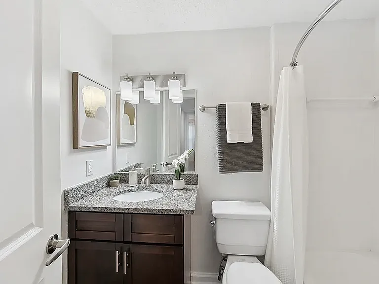 The Apartments at Midtown 501 — Photo 39