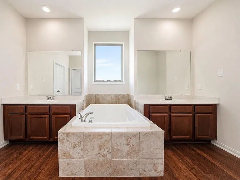 8007 Lehman Rd — Photo 17