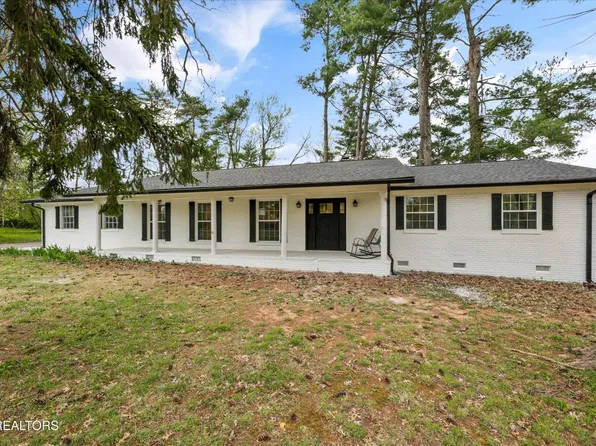8808 Regent Ln, Knoxville, TN 37923