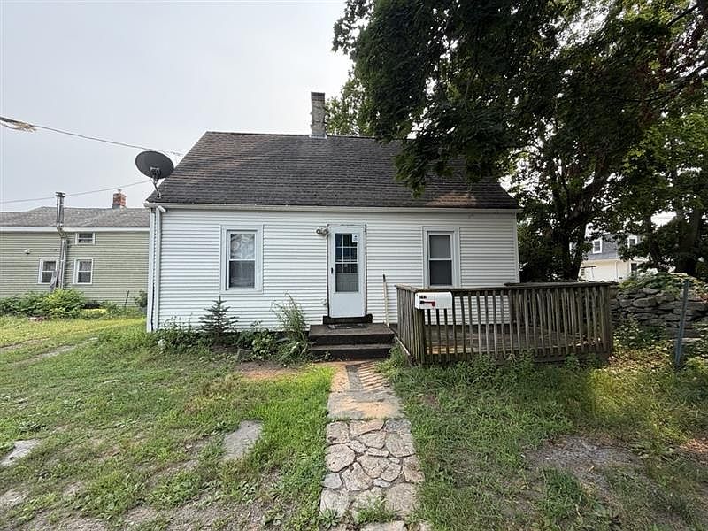 1st image of 242R Valley St
