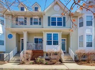 26 Stratton Ct, Flemington, NJ 08822