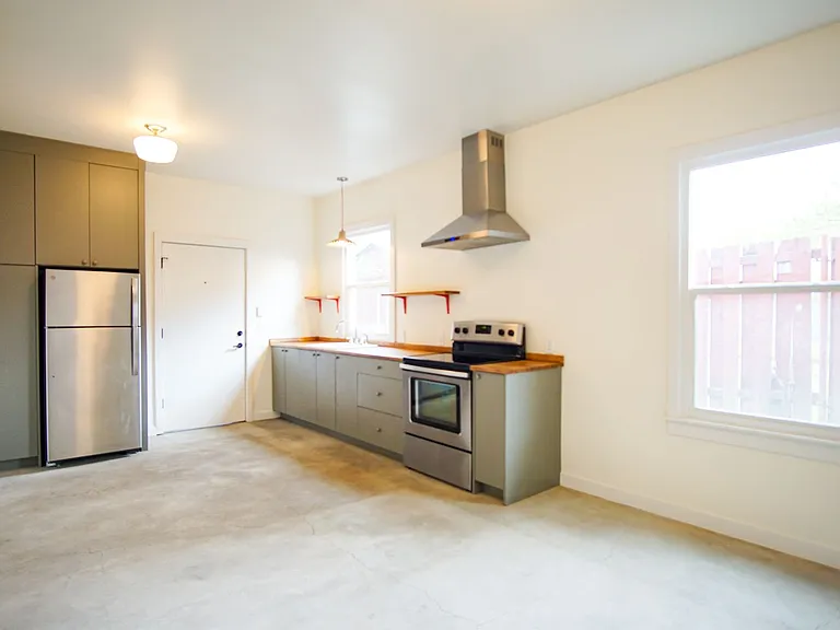 6426 N Princeton St #3 — Photo 3