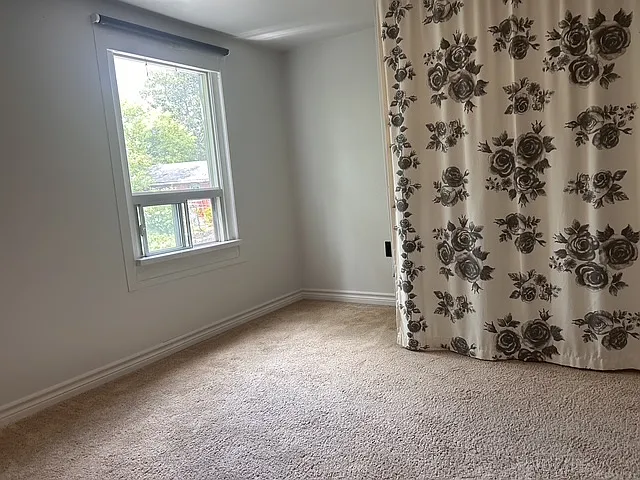 2 bed, 900 sqft, $1,800 — Photo 2