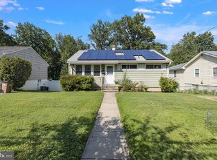 1722 Crawford Dr, Rockville, MD 20851