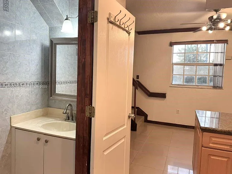 420 E 1st Ave #B204 — Photo 6