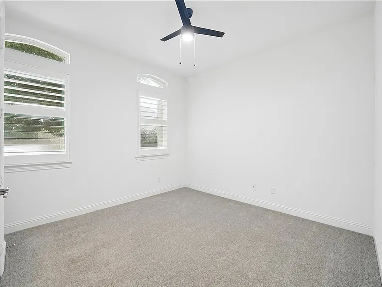 8047 Sunflower Ln — Photo 12