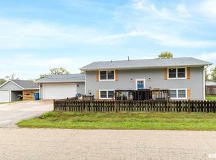 1201 3rd Ave, Rapids City, IL 61278