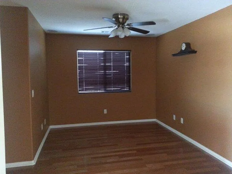 16376 Appletree Ln — Photo 16