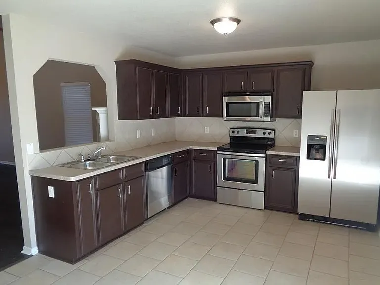 4303 Rainlily St — Photo 3