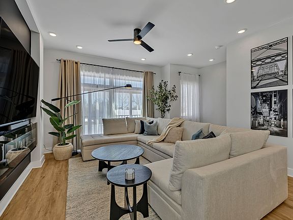 Living area couch with pull-out bed