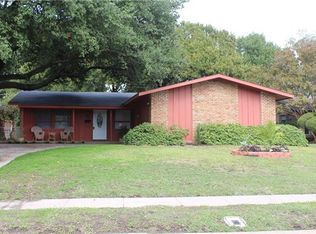 818 Woodland Way, Richardson, TX 75080