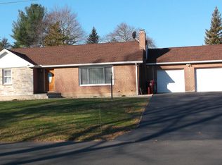 19 Terrie Rd, Farmington, CT 06032