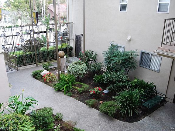 2nd image of 333 Junipero Ave APT 2A