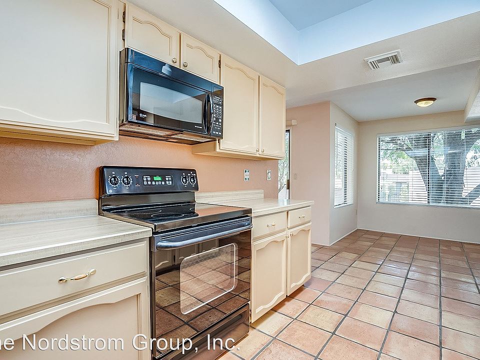 1st image of 5330 N Paseo Sereno