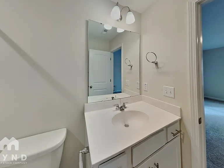 6823 Hardwick Ln — Photo 9