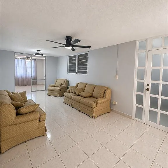 4205 Urb Villa Del Carmen Ave — Photo 7