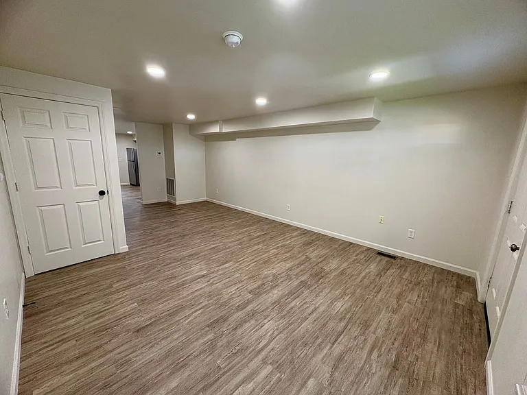 518 E Cumberland St — Photo 8