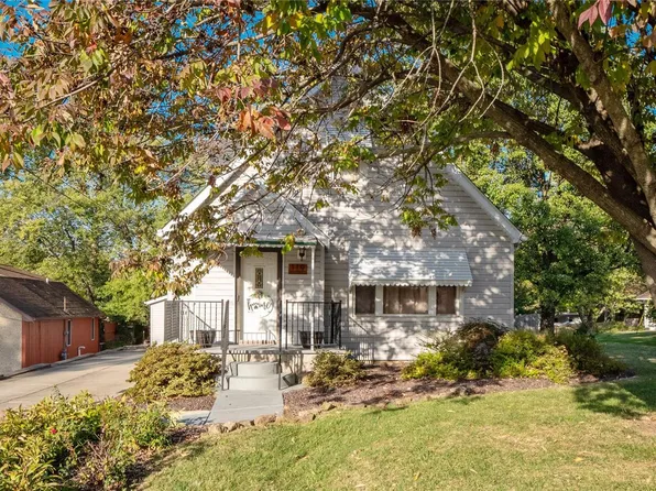 119 S Young St, Columbia, IL 62236