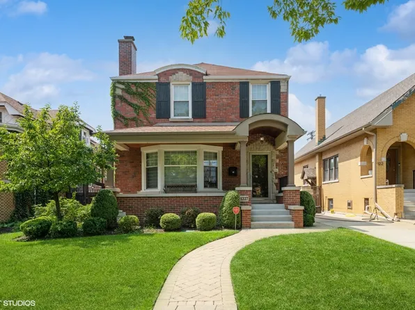 1227 Edmer Ave, Oak Park, IL 60302