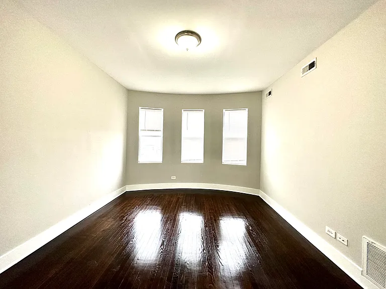 2130 N Sawyer Ave #2E — Photo 10