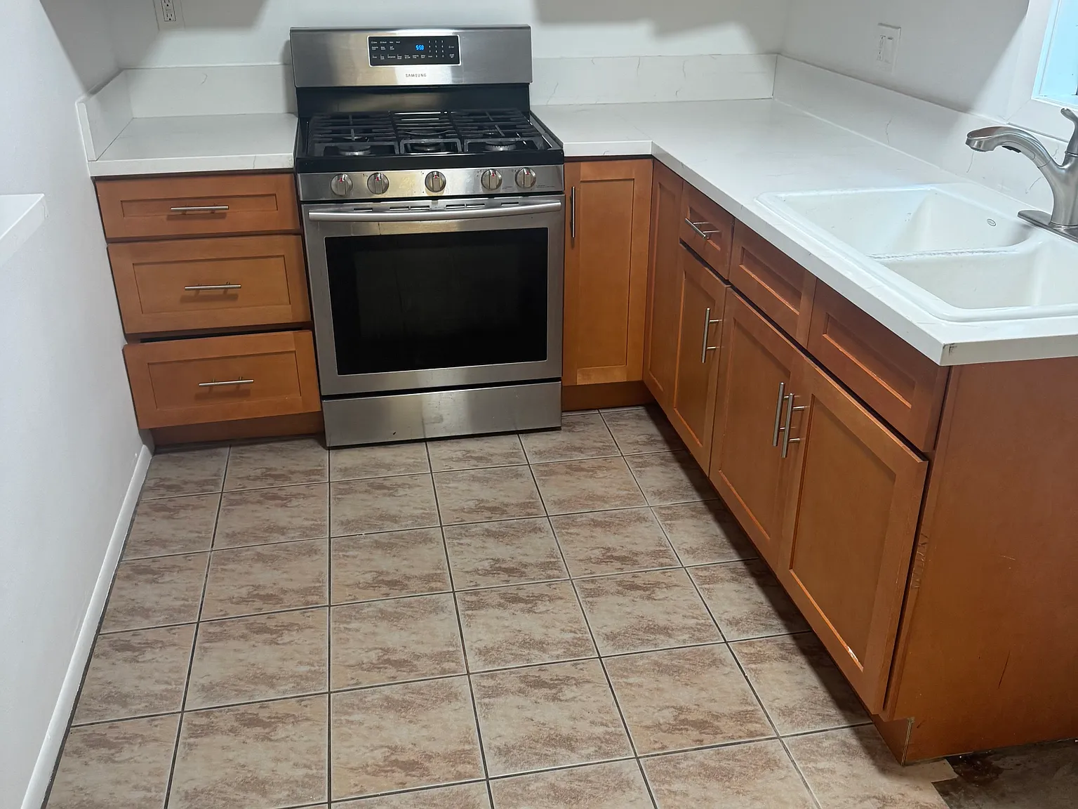 1 bed, $2,350 — Photo 2