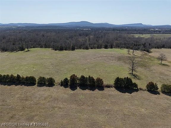 4th image of Fox Hill Rd