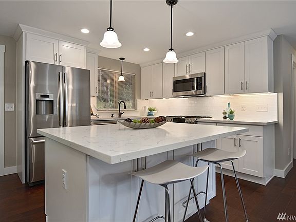 5th image of 10115 NE 116th Pl