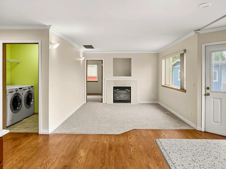 9820 S 242nd Pl — Photo 16