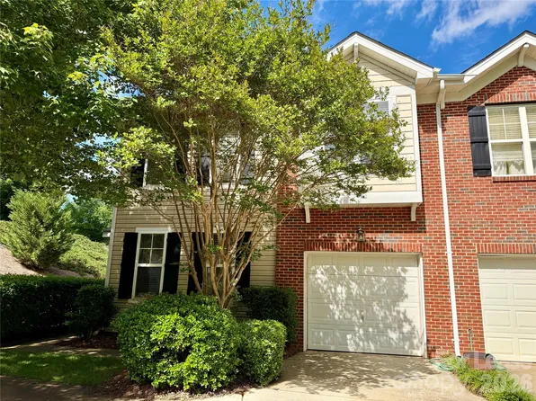 10968 Princeton Village Dr, Charlotte, NC 28277