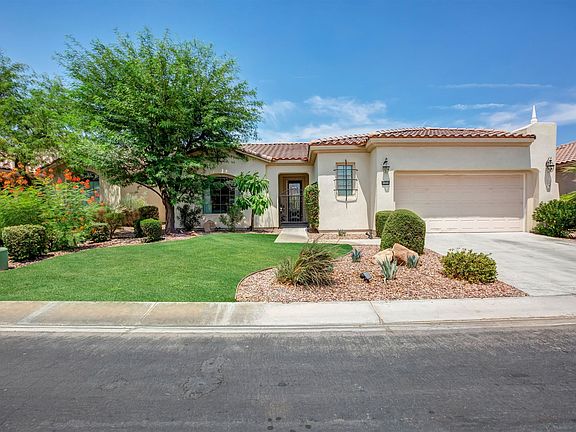 2nd image of 80890 Avenida Santa Carmen