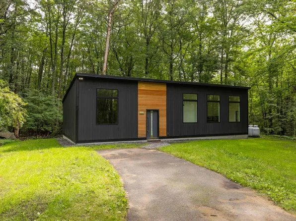 1 Old Quarry Road, York, ME 03902