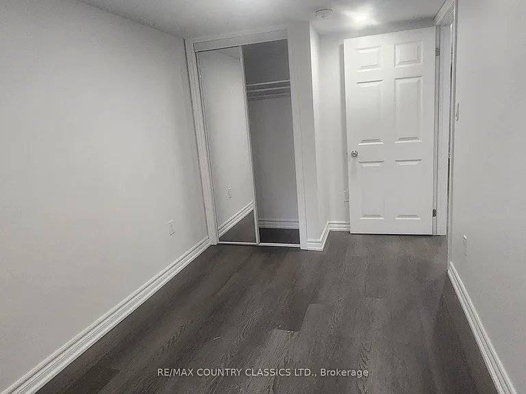 7 Beechwood Dr #LOWER — Photo 10