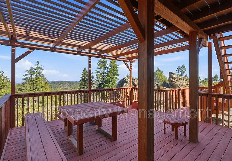 1005 Summit Rd — Photo 5