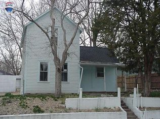 417 1st St, Saint George, KS 66535