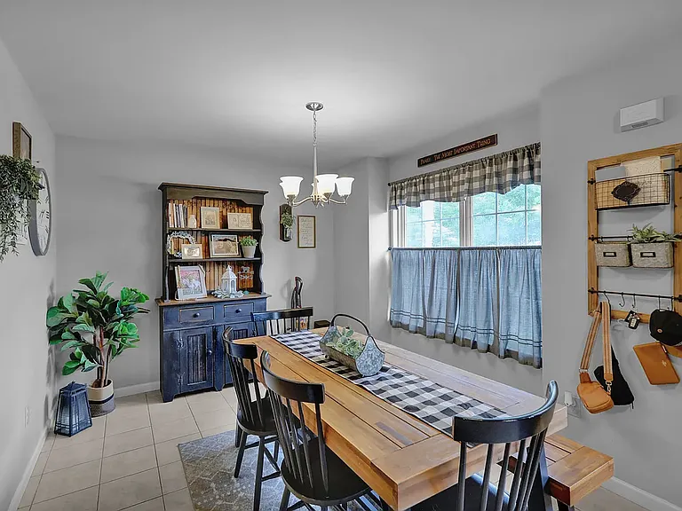 665 Walnut Tree Dr #665 — Photo 4