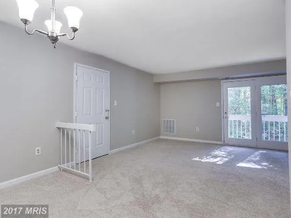 8600 Shadwell Dr Unit 4, Alexandria, VA 22309