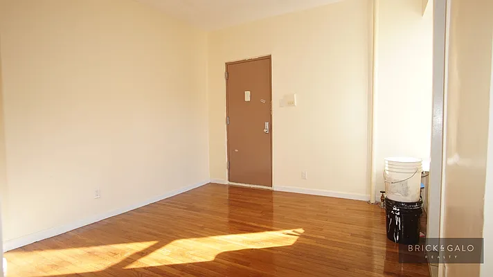 Rented by BRICK & GALO REALTY CORP | media 9