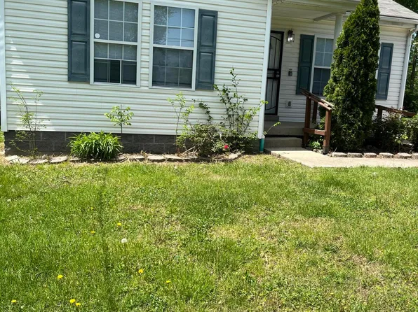 1455 Forest Dr, Louisville, KY 40219