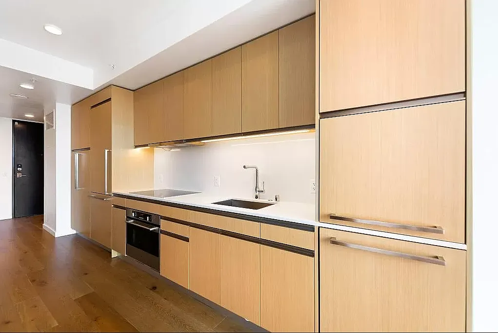 1 bed, 453 sqft, $2,300 — Photo 3